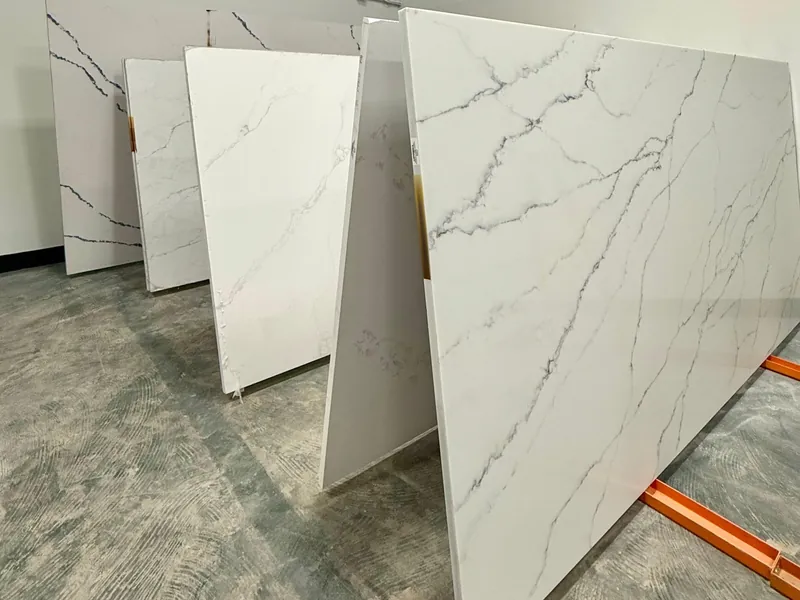 White veined slabs standing on A-frame racks